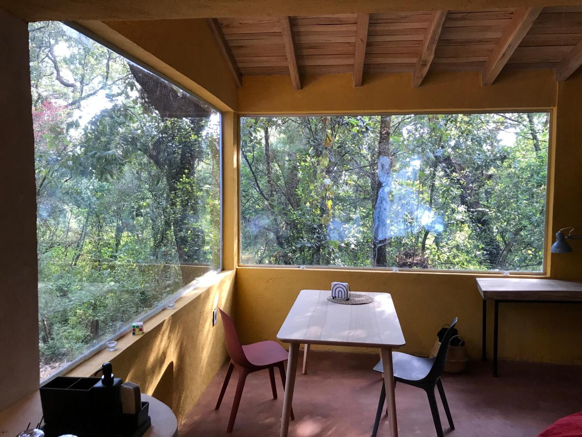 La Cabana Azul Al Fondo Del Bosque De Тепоцтлан Екстериор снимка