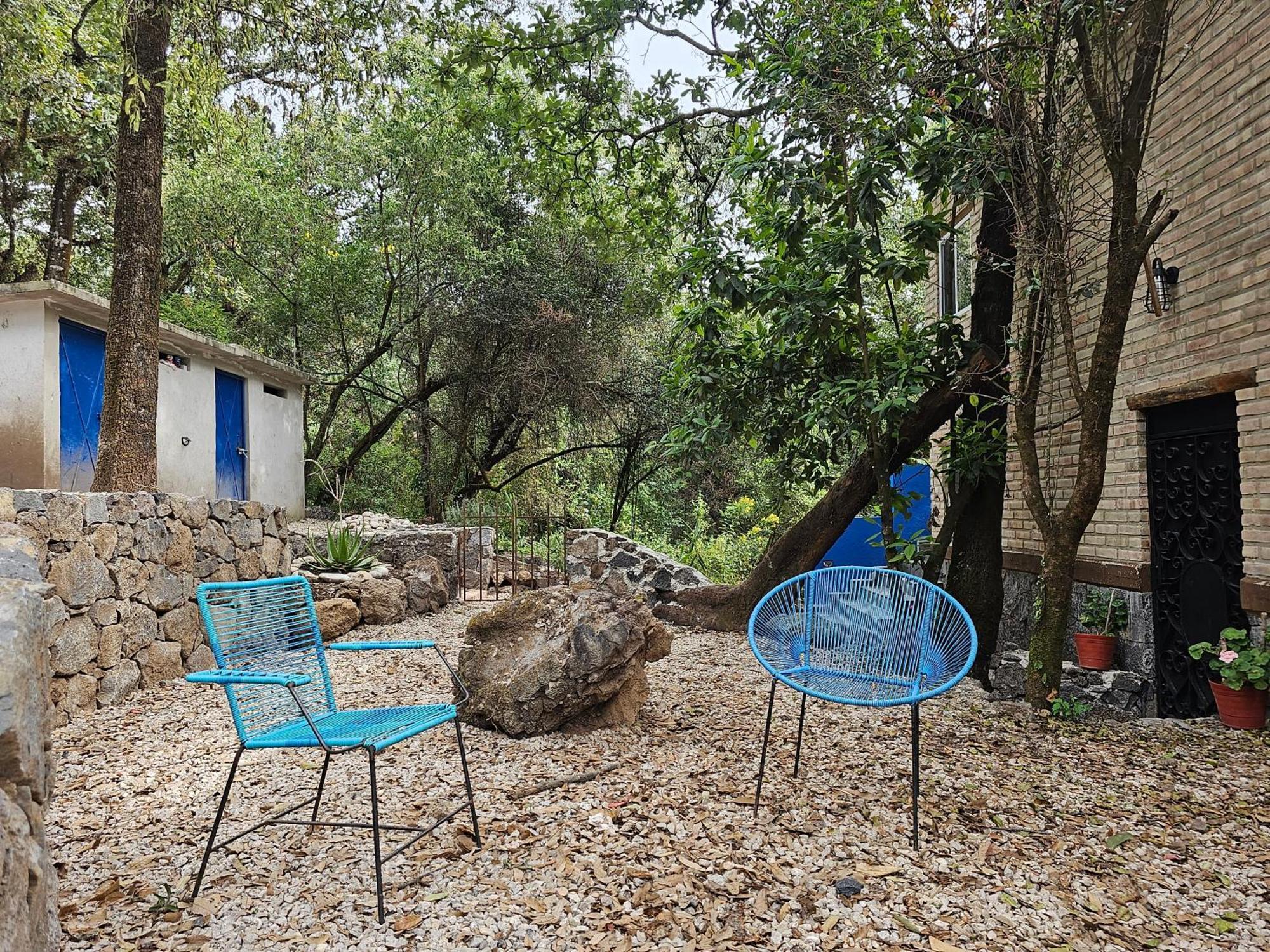 La Cabana Azul Al Fondo Del Bosque De Тепоцтлан Екстериор снимка